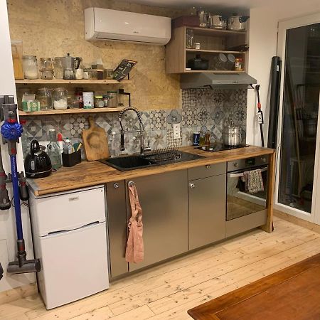 Chambre Avec Salle De Bain Et Cuisine Privee Centre Ville Historique Avec Climatisation Et Patio Μπορντό Εξωτερικό φωτογραφία