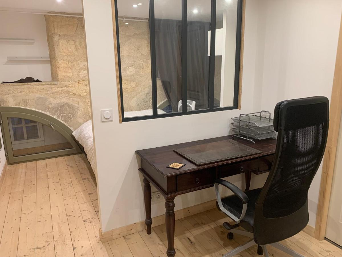 Chambre Avec Salle De Bain Et Cuisine Privee Centre Ville Historique Avec Climatisation Et Patio Μπορντό Εξωτερικό φωτογραφία
